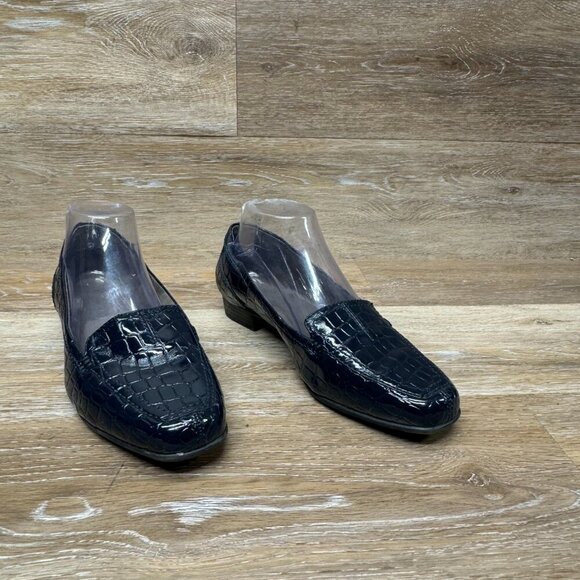 Michelle D Navy Blue Croc Print Loafer Women's Size 8 - Picture 6 of 10